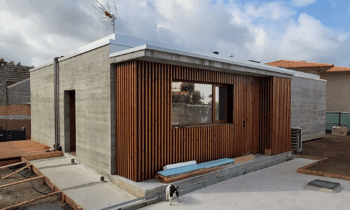 Vivienda de líneas modernas en Reboreda (Redondela) - Alzados principal y lateral